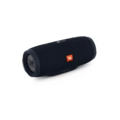 JBL Enceinte Portable CHARGE 3 - Noir - Bluetooth 4.1 - Puissance 2x 10W - Kit Mains Libres Avec Réducteur De Bruits - Poids 800gr